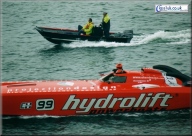 Hydrolift returning to the wet pit after early morning practice